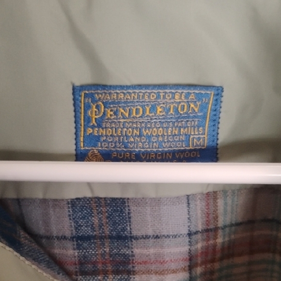 Pendleton Wool Plaid Shirt in Blue and Tan Size medium - Picture 2 of 7